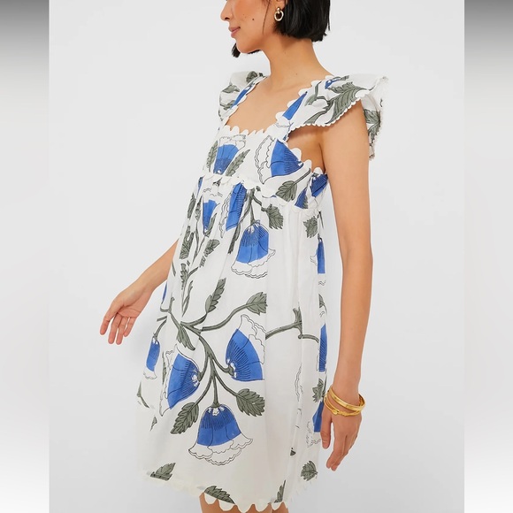 JULIET DUNN

White and Klein Blue Baby Doll Dress with Bellflower Block Print - Picture 3 of 11